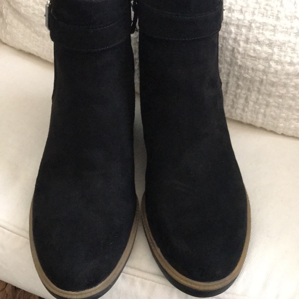 Dr. Scholls Jacinda Wedge Booties size 8m